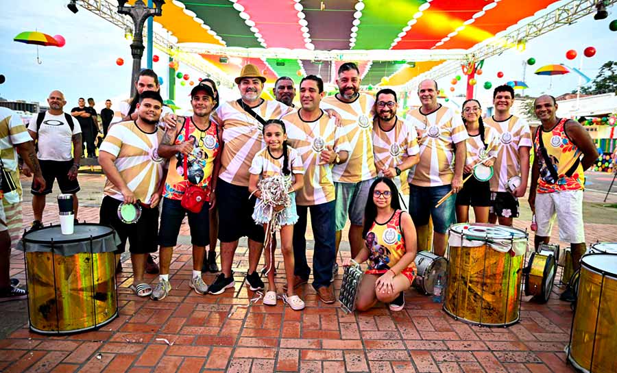 Com a presença do governador Gladson Cameli, Bloco Sem limite abre apresentações do Carnaval da família