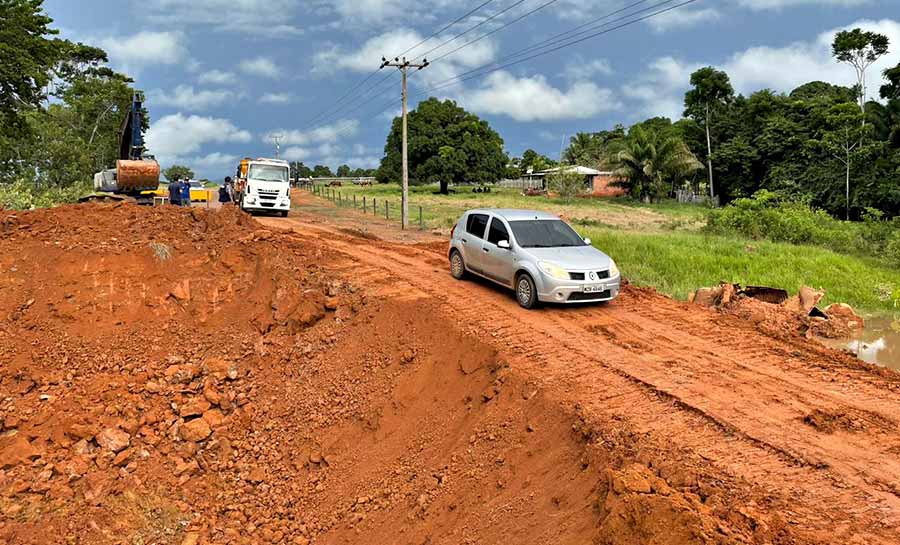 Governo e Prefeitura de Plácido de Castro restabelecem tráfego na AC-40