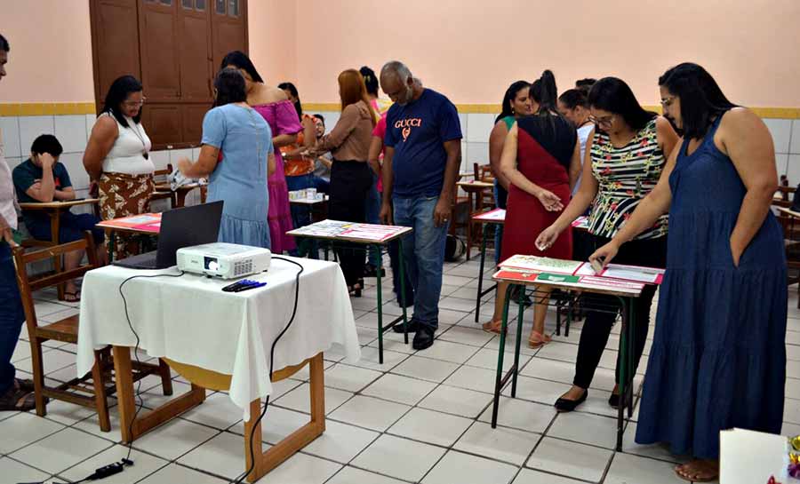 Educação promove jornada pedagógica para professores da EJA