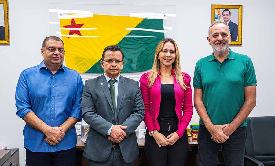 Presidente Luiz Gonzaga recebe secretário para debater agenda sobre o fortalecimento do Corredor Interoceânico