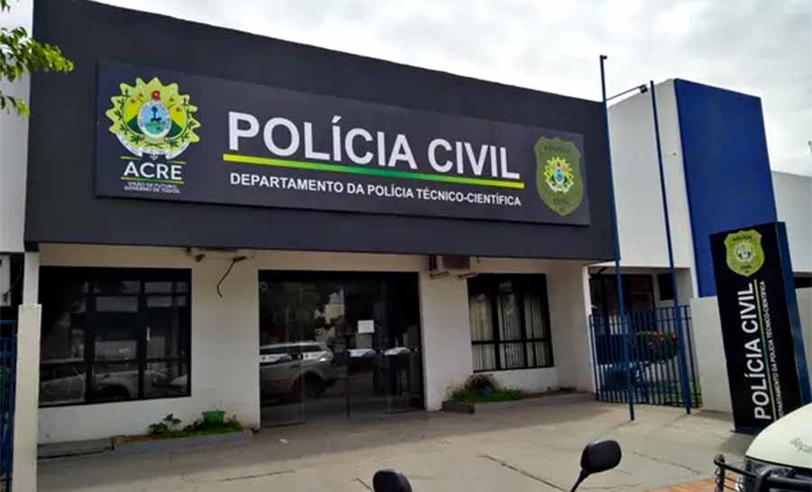 Homem é morto e outro fica ferido após serem atingidos por tiros em frente a distribuidora no Acre