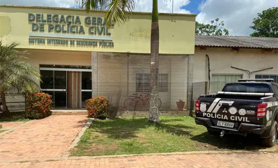 Homem de 32 anos é encontrado morto com mãos amarradas em área de mata no Acre