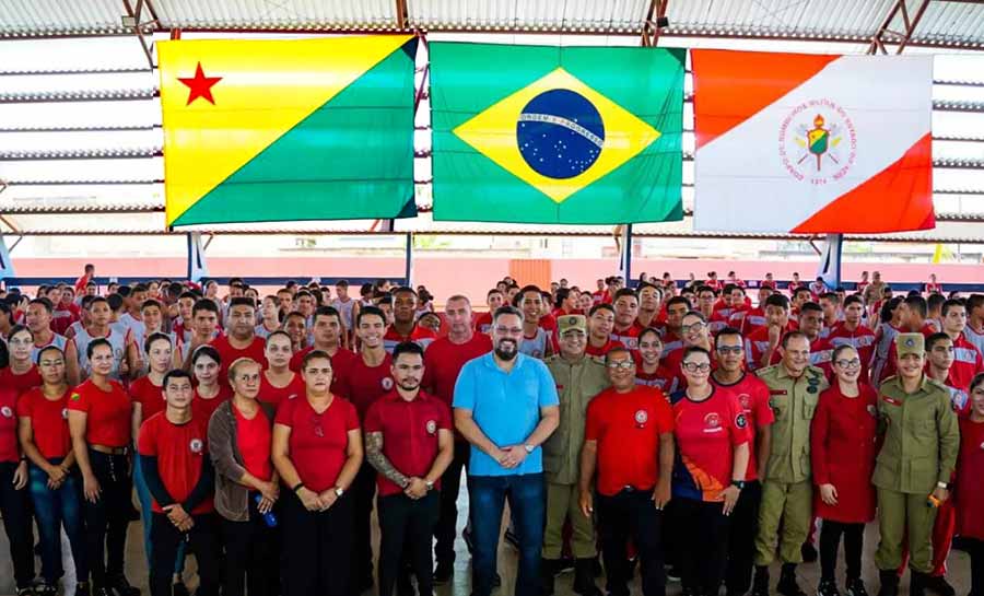 Com emenda de Alan Rick, escolas militares ganham equipamentos, material esportivo e mobiliário