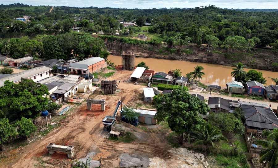 Governo finaliza pilares da Ponte da Sibéria em Xapuri