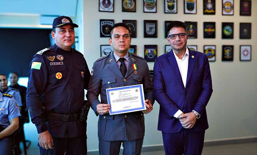 Governador Gladson Cameli homenageia personalidades militares do Amazonas durante o 27º Fórum de Governadores da Amazônia