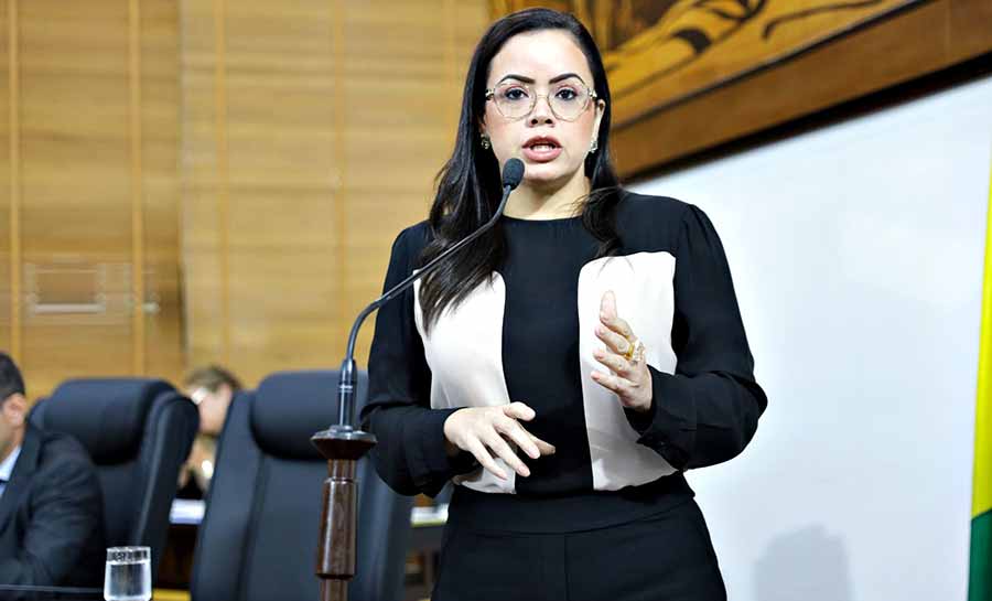 Crise na Educação e Segurança: Michelle Melo denuncia condições precárias e perseguição a servidores públicos