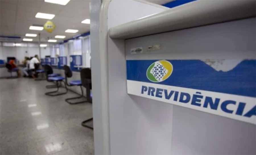 INSS paga 13º da aposentadoria nesta semana; veja quem recebe