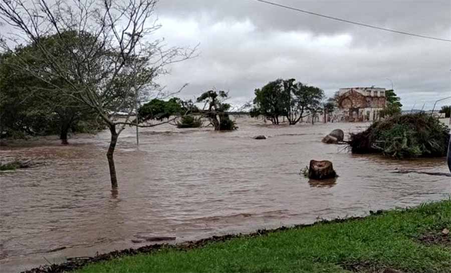 RS: rio Guaíba, em Porto Alegre, deve ter recorde de cheia nesta sexta