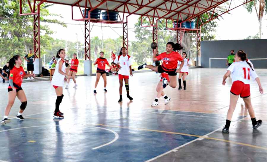 Fase municipal dos jogos estudantis tem continuidade com o handebol