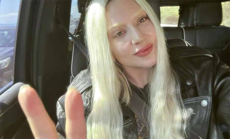 Lady Gaga desmente rumores de gravidez: ‘Chorando na academia’