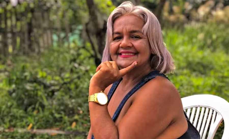 Mulher morta a facadas pelo marido cuidava da mãe doente momentos antes do crime no Acre, diz parente