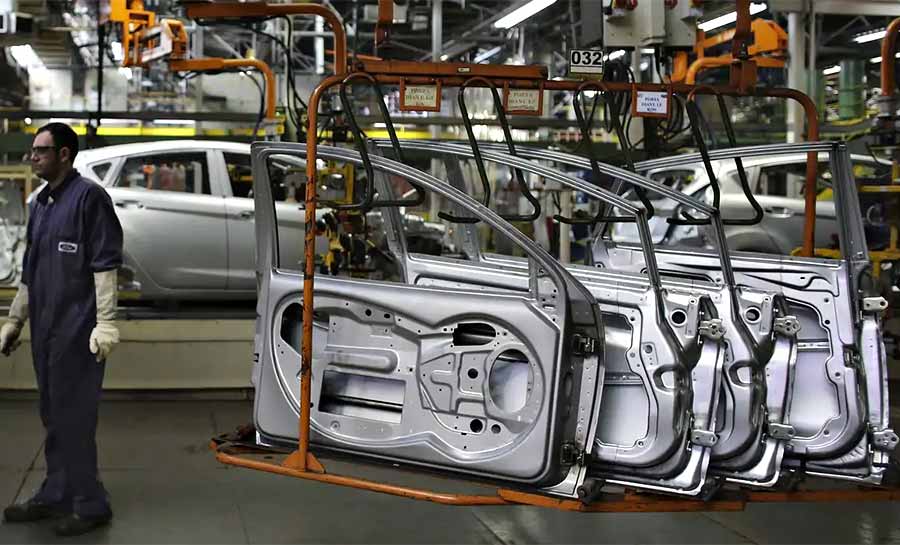 Produção industrial recua em cinco dos 15 locais pesquisados em abril