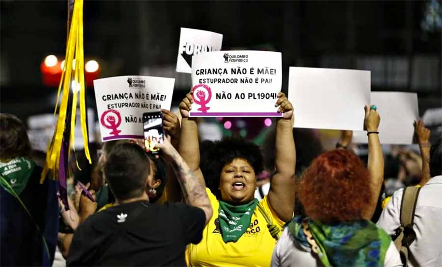 “PL do aborto” mobiliza manifestantes e Lira sinaliza com recuo