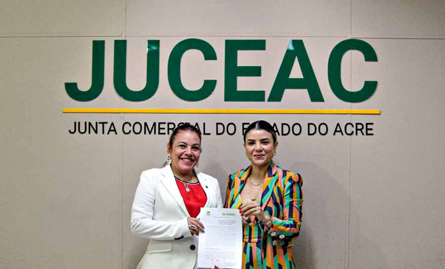 Procuradoria do Estado e Juceac celebram termo de cooperação para agilizar processos judiciais do Estado