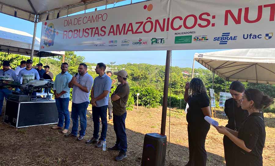 Sebrae participa de Dia de Campo sobre café e estimula o empreendedorismo