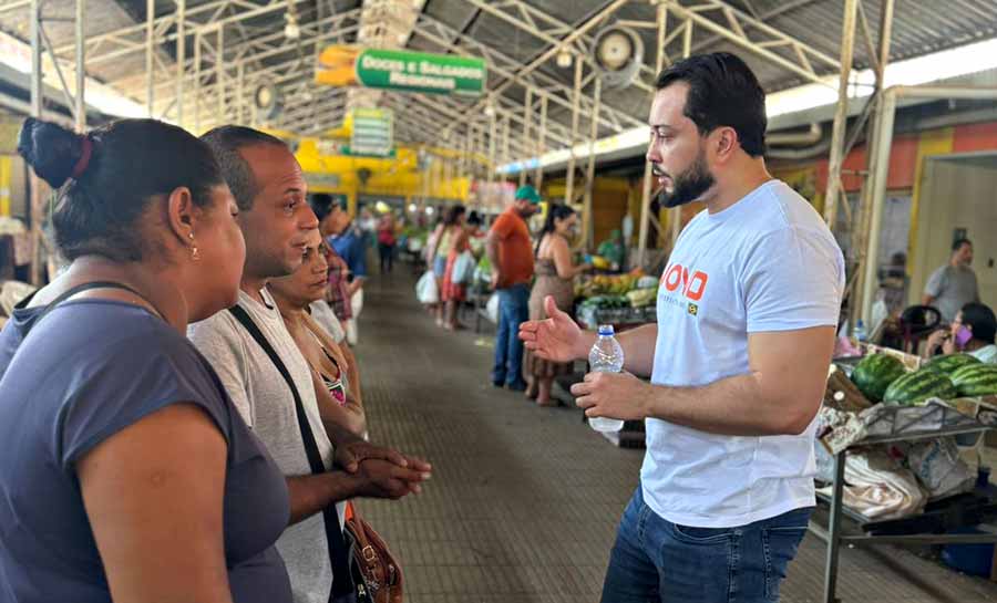 Jarude visita Mercado Elias Mansour e feirantes alegam prejuízo de até R$ 20 mil por mudança mal planejada: *Tratam a gente como cachorro