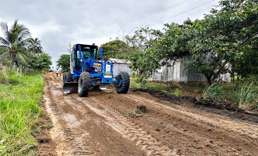 Deracre e Prefeitura de Mâncio Lima promovem melhorias de acesso à Comunidade Pé da Terra