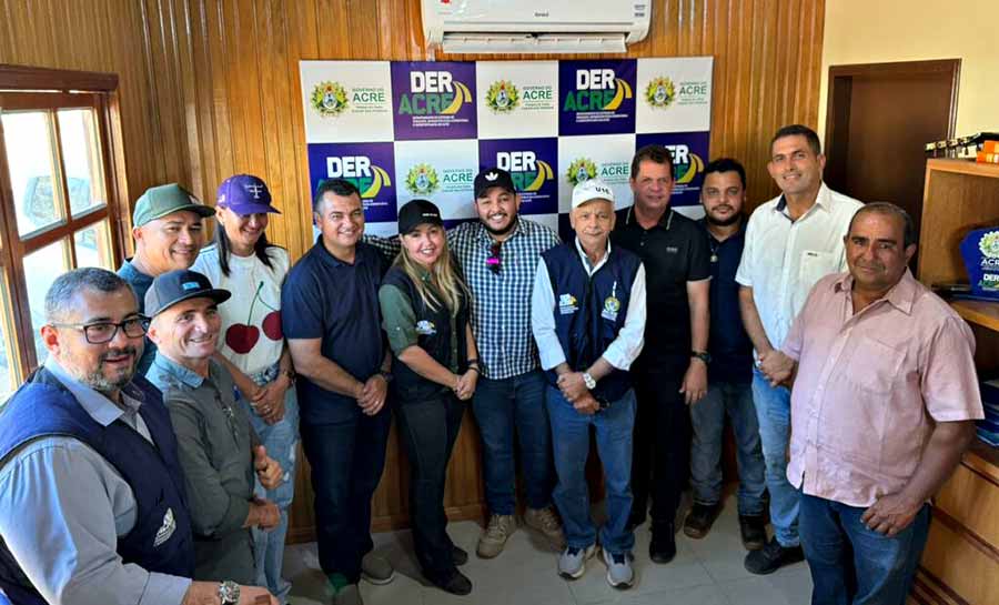 Governo e prefeituras discutem melhorias e ligação de Feijó a Envira (AM)