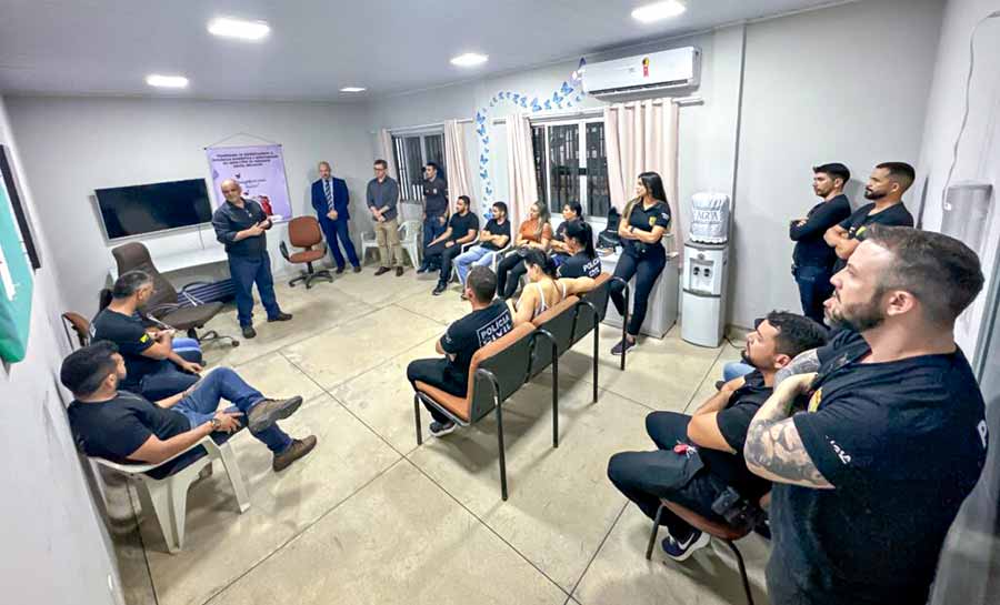 Polícia Civil do Acre entrega barco, veículo, drone e coletes balísticos para delegacias do interior