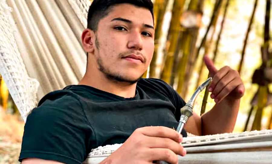 Jovem que sofreu acidente e bateu a cabeça em cima de válvula morre no PS do Acre e família acusa Saúde de negligência