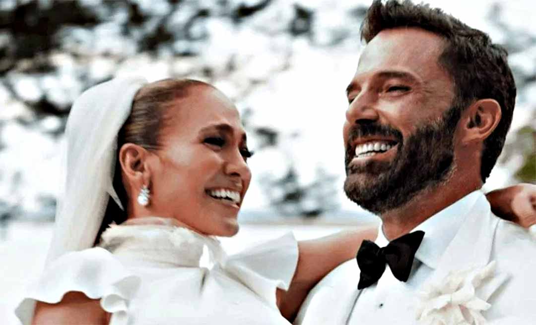 Jennifer Lopez pede para retirar o sobrenome de Ben Affleck e conta motivo da separação