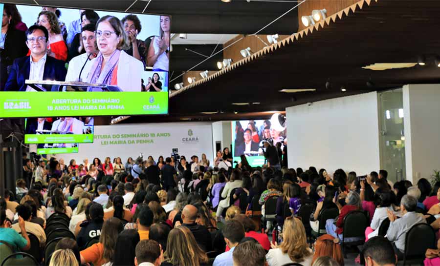 Secretaria da Mulher do Acre participa de seminário em celebração aos 18 anos da Lei Maria da Penha, em Fortaleza