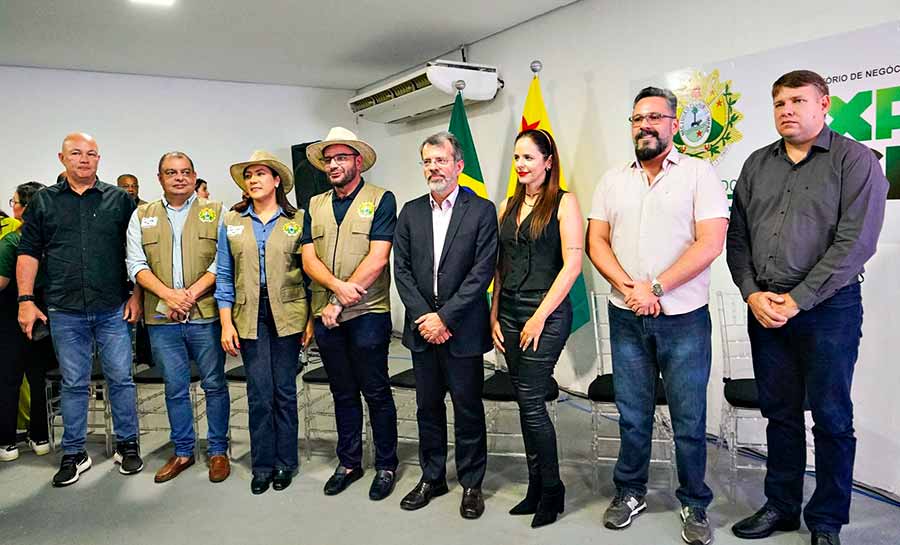 Com caminhão refrigerado adquirido com emenda de Alan Rick, cooperativa de pescadores passará a exportar para a Bolívia