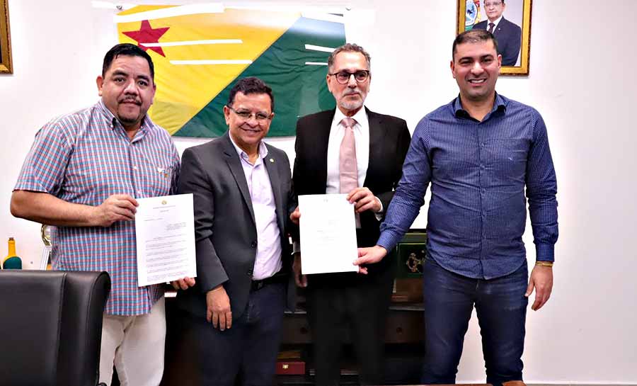 Gonzaga e Nicolau propõem criação da Semana da Cultura Peruana no Acre para estreitar laços comerciais com país vizinho