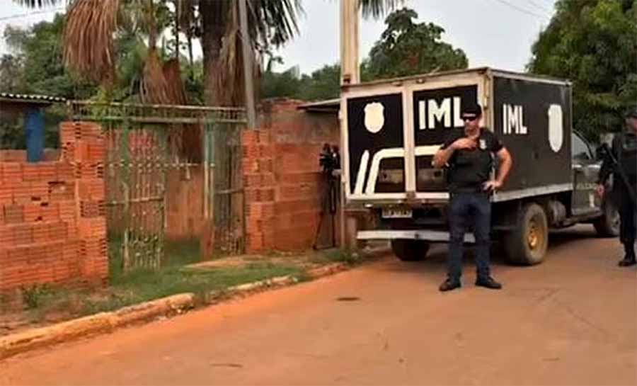 Homem sofre emboscada e é morto a tiros ao chegar em casa em Rio Branco