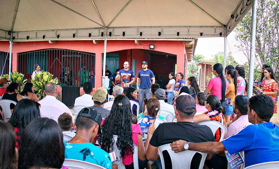 Jarude se reúne com comunidade na Transacreana e garante trafegabilidade de inverno à verão