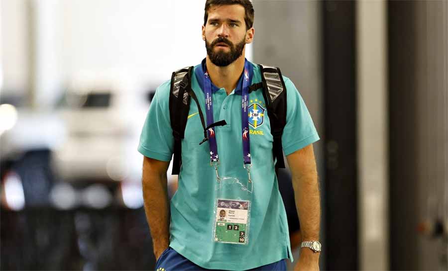 Adeus Liverpool? Alisson vira alvo do Bayern para substituir Neuer