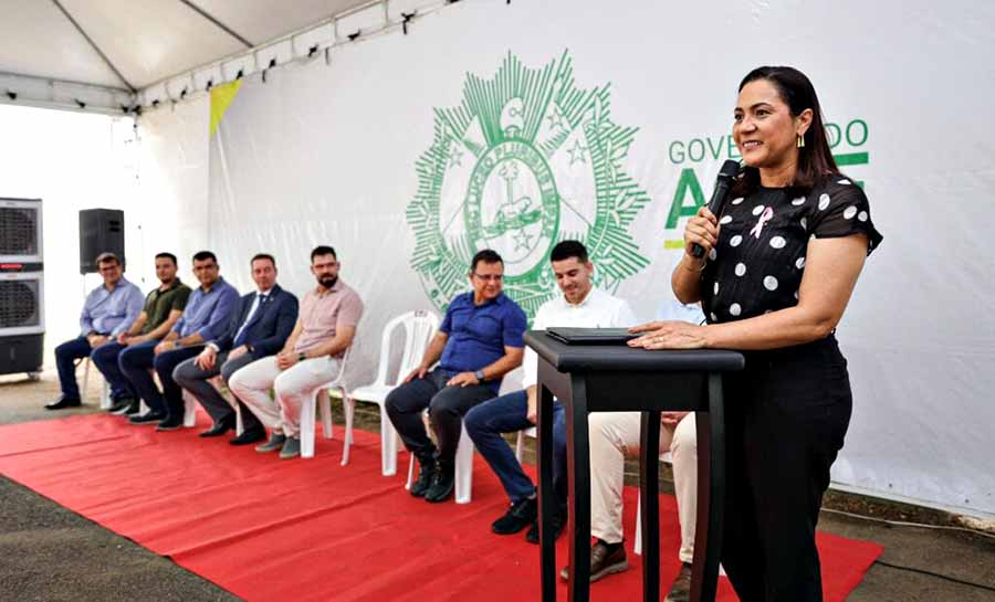 Com investimentos de mais de R$ 2,2 milhões, governo do Acre entrega equipamentos hospitalares e de informática para a Fundhacre