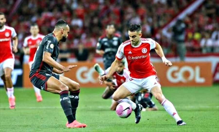 Inter busca empate contra o Flamengo em partida atrasada do Brasileirão