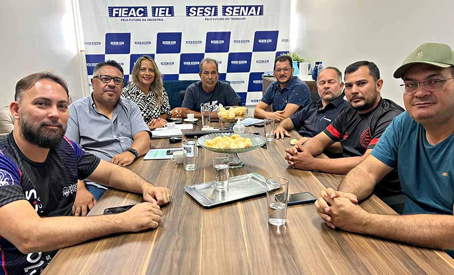 Sindgraf apresenta à empresários do setor gráfico de Cruzeiro do Sul o Programa Comprac que já beneficia diversos setores da economia