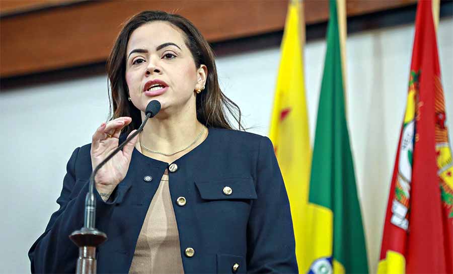 Michelle Melo destaca a situação das crianças sem terapias e cobra ações do governo