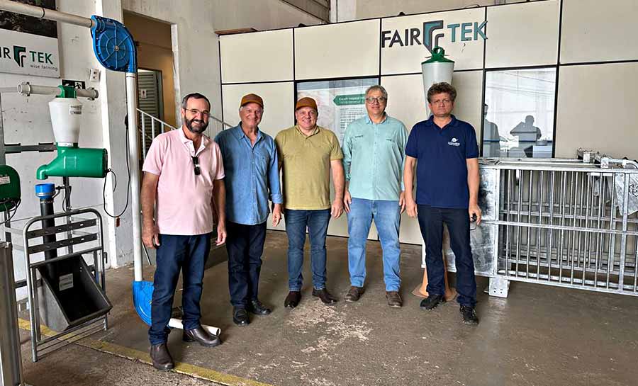 Sistema OCB e Cooperagro fazem visita técnica em cooperativa referência em processamento de carne suína, em Minas Gerais