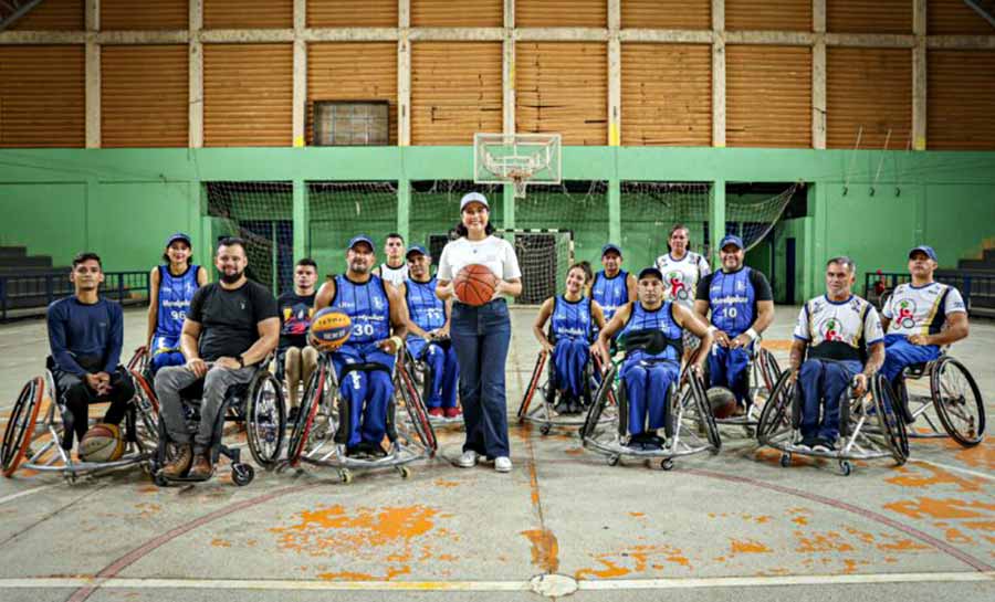 Vice-governadora Mailza Assis prestigia treino de basquete em cadeira de rodas de time que irá representar o Acre no Rio de Janeiro