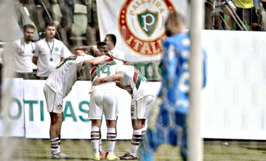 Fluminense vence o Palmeiras fora de casa e escapa do rebaixamento