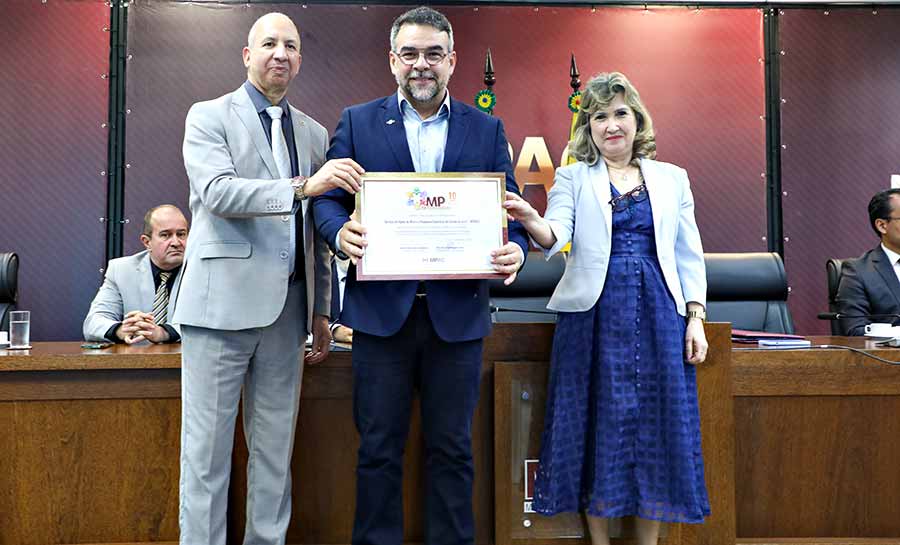 Sebrae no Acre recebe homenagem em celebração de 10 anos do MPAC na Comunidade