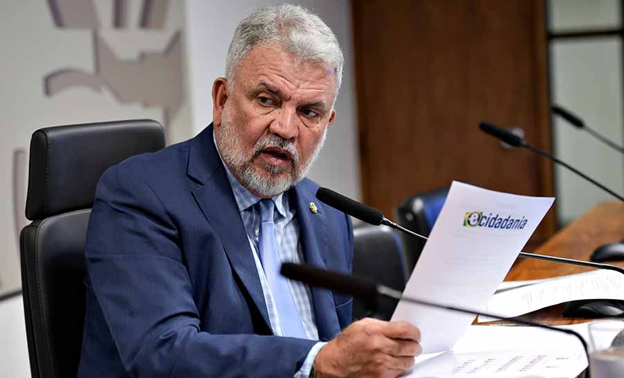 Petecão propõe ampliar auxílio econômico para barcos de pesca a gasolina na Região Norte