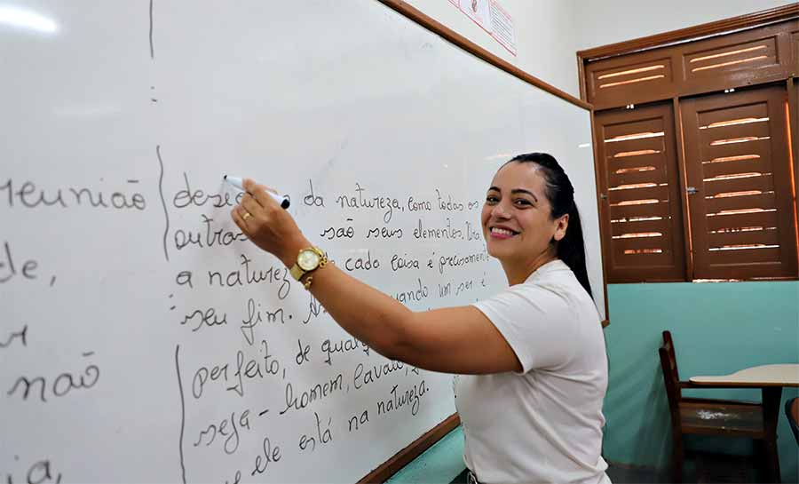 Governo divulga resultados de etapas do concurso da Educação