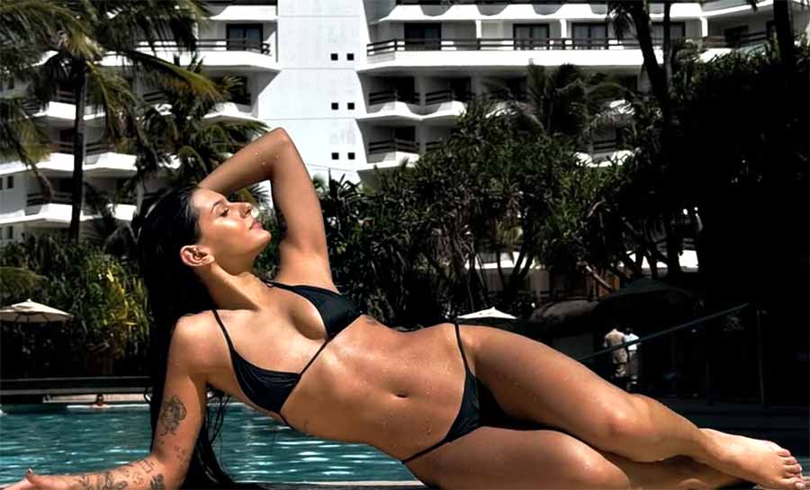 Ana Castela diz que toma cuidado com foto de biquíni: “Criançada”