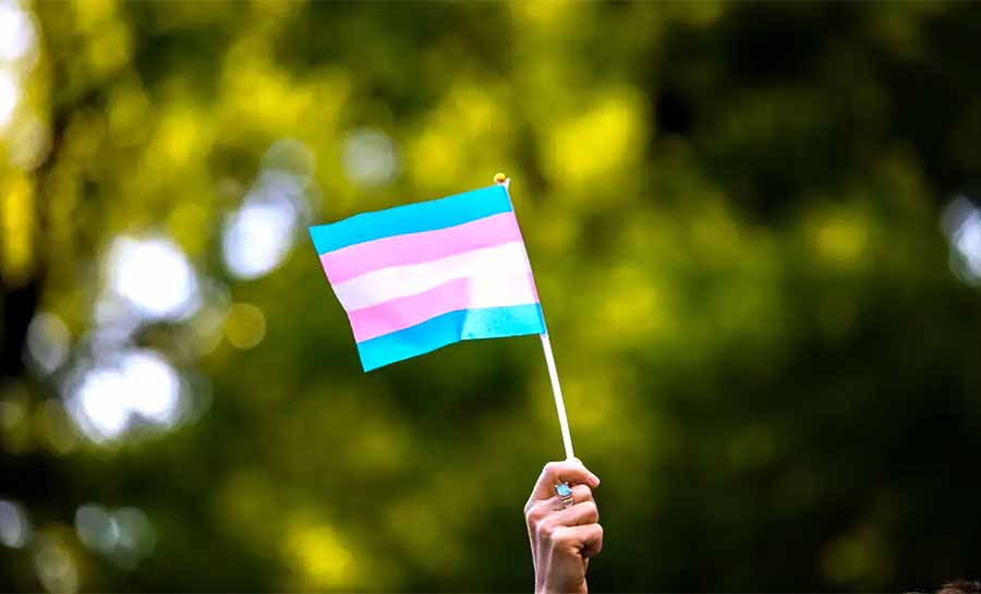 Comitê Olímpico dos EUA proíbe mulheres trans em competições femininas