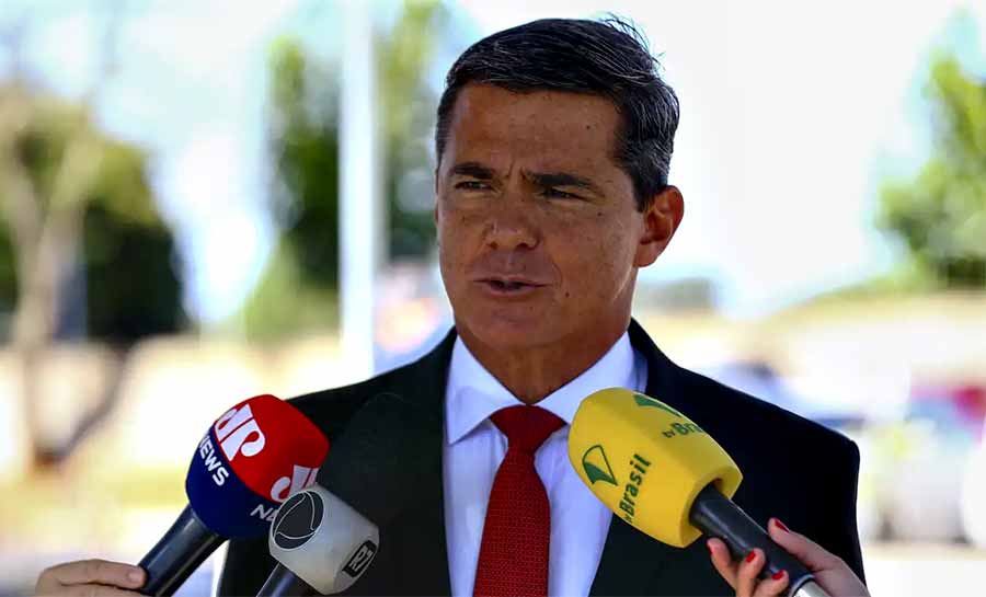 General diz que visitou acampamento golpista como cidadão