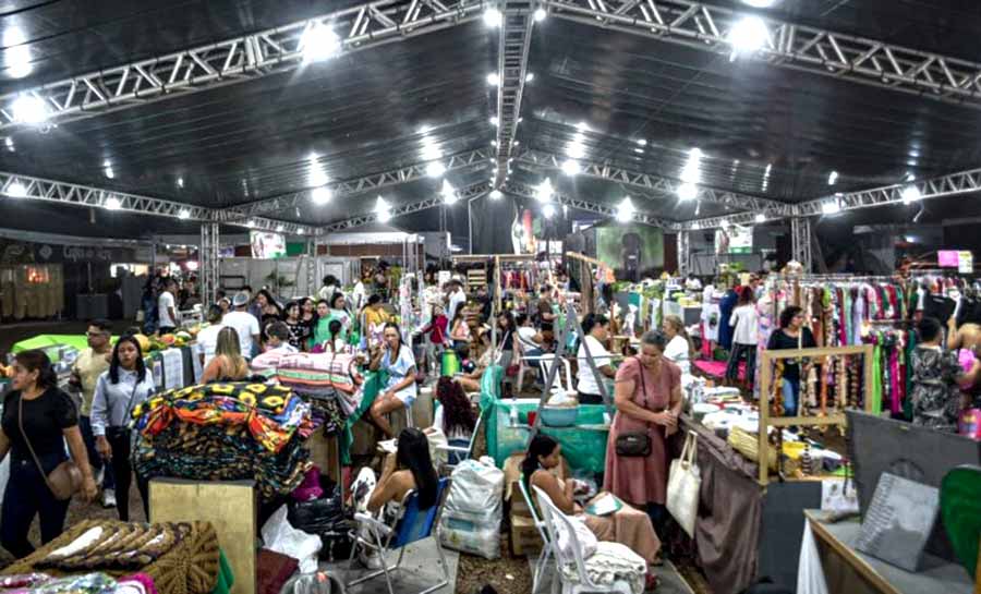 Feira da Agricultura Familiar movimenta negócios e valoriza produtores na Expoacre