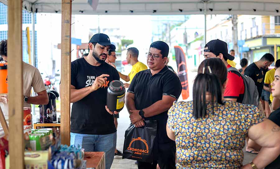 Feira do Empreendedor fortalece pequenos negócios durante o Novenário em Cruzeiro do Sul