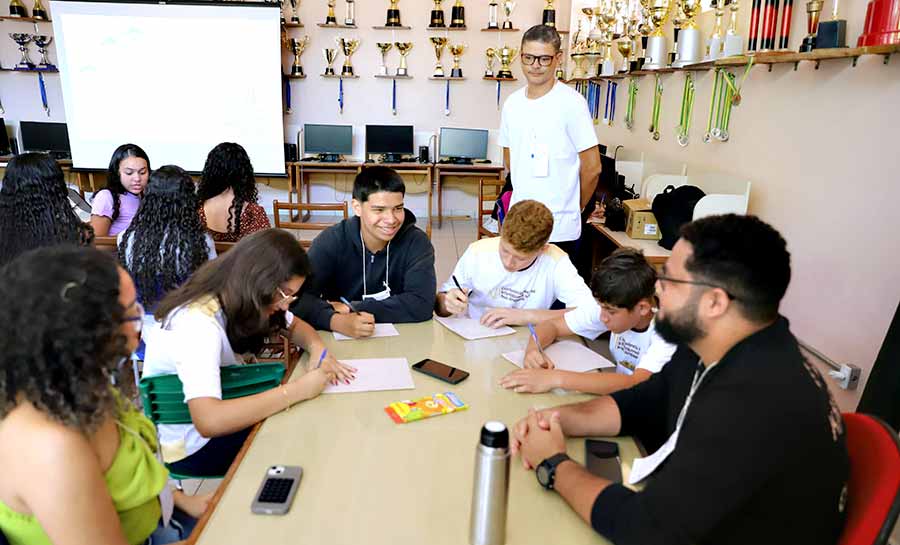 De Capixaba, alunos de escola estadual transformam combate às queimadas em aprendizado na Conferência do Meio Ambiente
