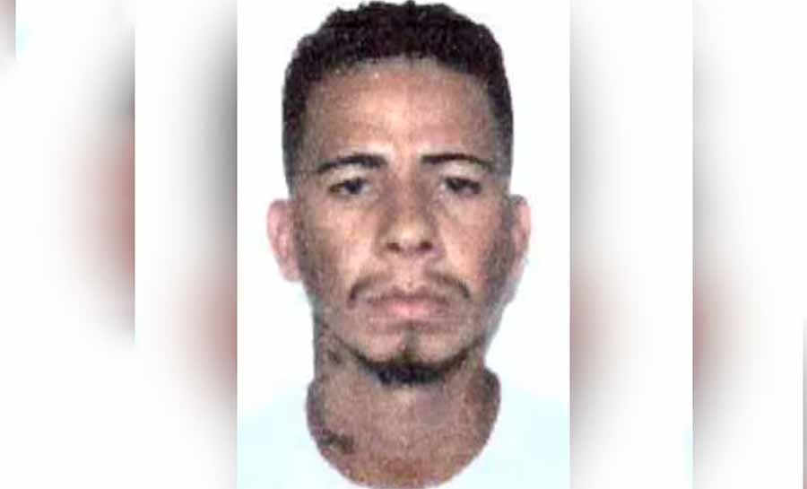 Homem que matou jovem e feriu irmão da vítima tem pena de 45 anos mantida no Acre
