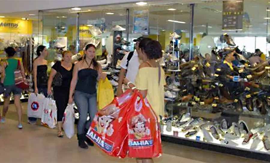 Vendas no comércio crescem 0,2% em agosto, após quatro meses de queda