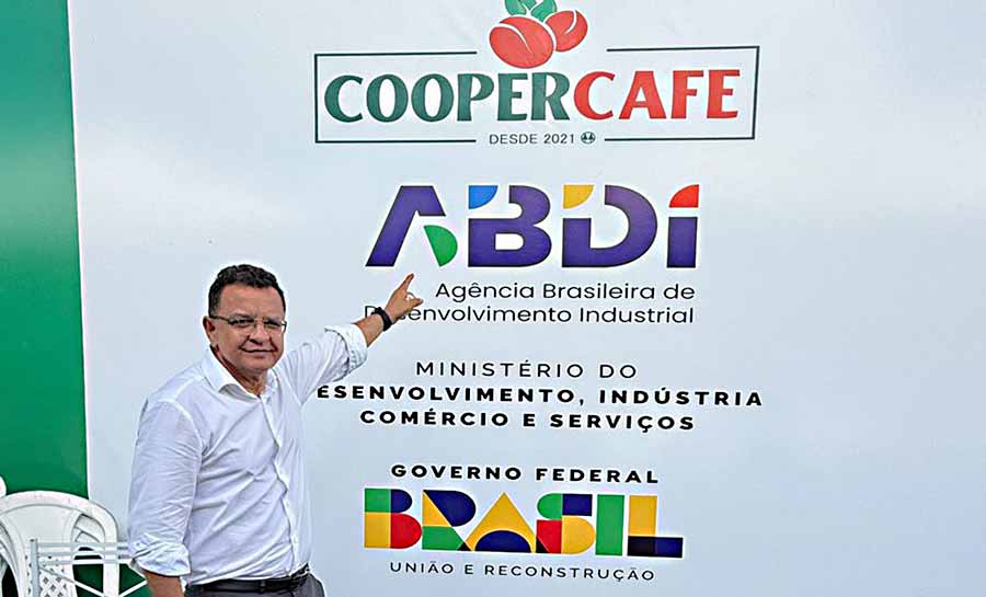 Gonzaga comemora novos investimentos da ABDI na cadeia produtiva do Juruá e parabeniza Perpétua Almeida